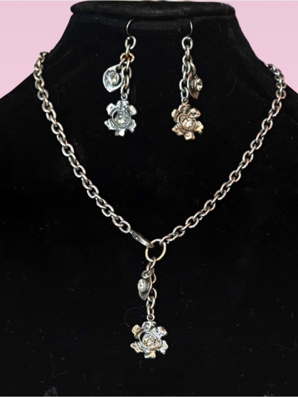 Perch silver tone flower drop pendant necklace and earrings